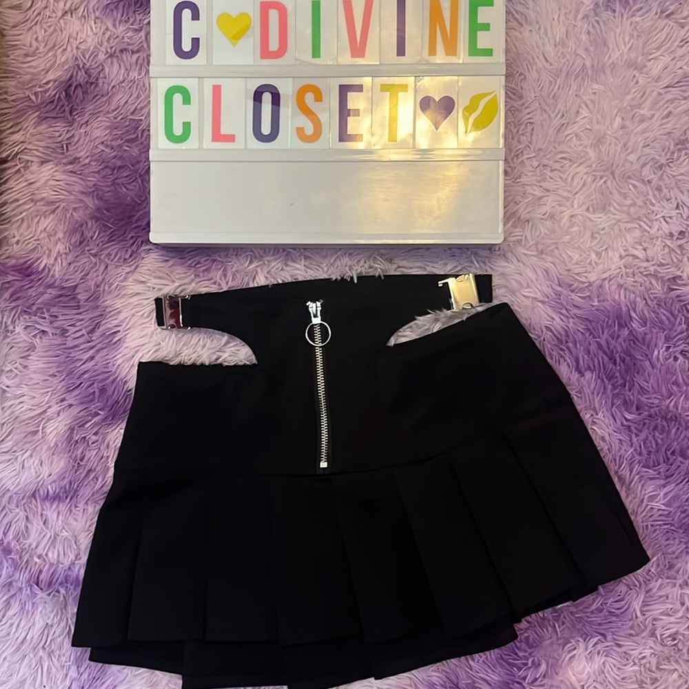NWT Poster Girl XS skirt! - Picture 1 of 6